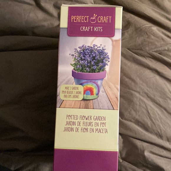 Potted Flower Garden Craft Kits. NWT - Picture 4 of 9